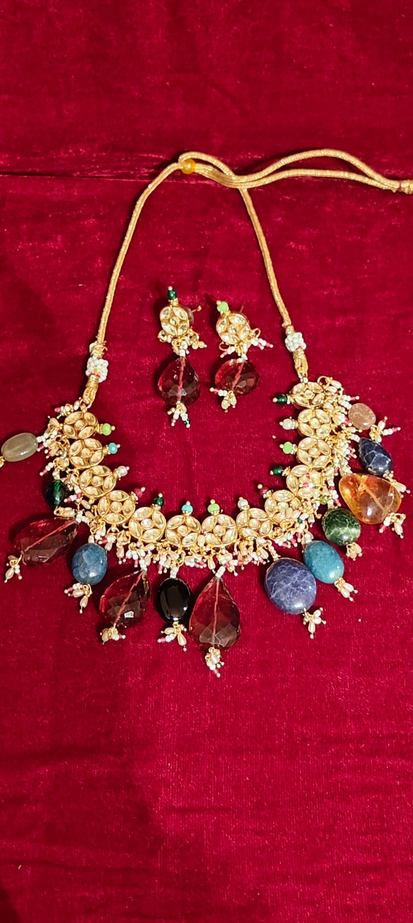 Neckpiece with Earrings in Kundan and Multicolored Stones